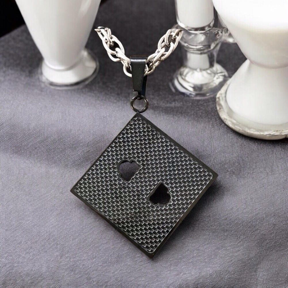 🆕 3D Socket Pendent Necklace Stainless Steel
